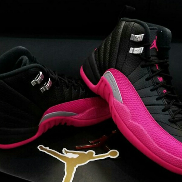 Jordans 12 - Picture 2 of 3